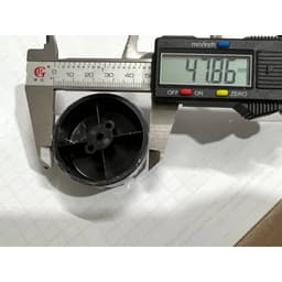 BỘ 4 CHÂN ĐẾ ( ampli , loa , đẩy ….)  Nhựa cao cấp KT: 48x18mm 5