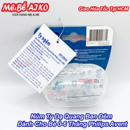 Vỉ 2 Núm Ty Ngậm Dạ Quang Cho Bé Từ 0-6 Tháng Philips Avent SCF- 2 Chiếc/hộp (Dạng Núm Dẹp) 2