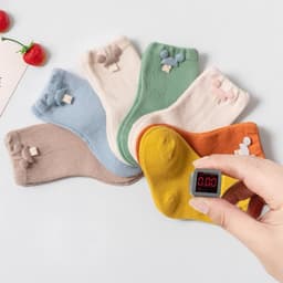 Set 10 Đôi Tất Trẻ Em Sơ Sinh Quả Dâu Cotton Chống Trơn Trượt Cho Bé Trai, Bé Gái Đi Cực Xinh SS68 4