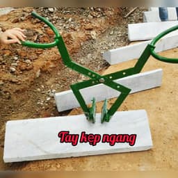 Thiết Bị Kẹp Đá Bó Vỉa 3
