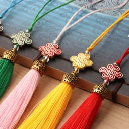 DÂY ĐỒNG TÂM KẾT MŨ VÀNG KIM LOẠI - Móc Khóa Tua Rua Đỏ Cổ Phong Đạo Cụ Cosplay Quà Tặng Độc Đáo 2