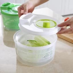 Rổ quay rau chính hãng giúp ráo rau ngay lập tức, giữ thực phẩm tươi lâu hơn. 5