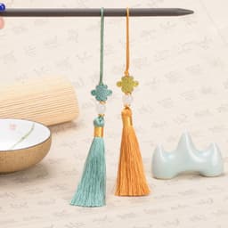 (COMBO 5) DÂY ĐỒNG TÂM KẾT CHỈ VÀNG - Móc Khóa Tua Rua Cổ Phong Đạo Cụ Chụp Ảnh Quà Tặng Treo Trang Trí 5