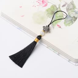 DÂY ĐỒNG TÂM KẾT CHỈ VÀNG - Móc Khóa Tua Rua Cổ Phong Đạo Cụ Chụp Ảnh Quà Tặng Treo Trang Trí 7