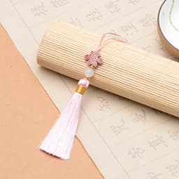 DÂY ĐỒNG TÂM KẾT CHỈ VÀNG - Móc Khóa Tua Rua Cổ Phong Đạo Cụ Chụp Ảnh Quà Tặng Treo Trang Trí 6