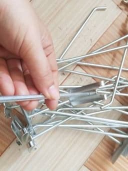 Combo 10 Móc treo ốp lưng, phụ kiện điện thoại, móc cài lưới sắt chất liệu mạ kẽm, tay cài lưới sắt 13