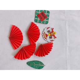 Set 5 quạt giấy màu đỏ size 15cm,20cm ( nửa quạt) Decor 3