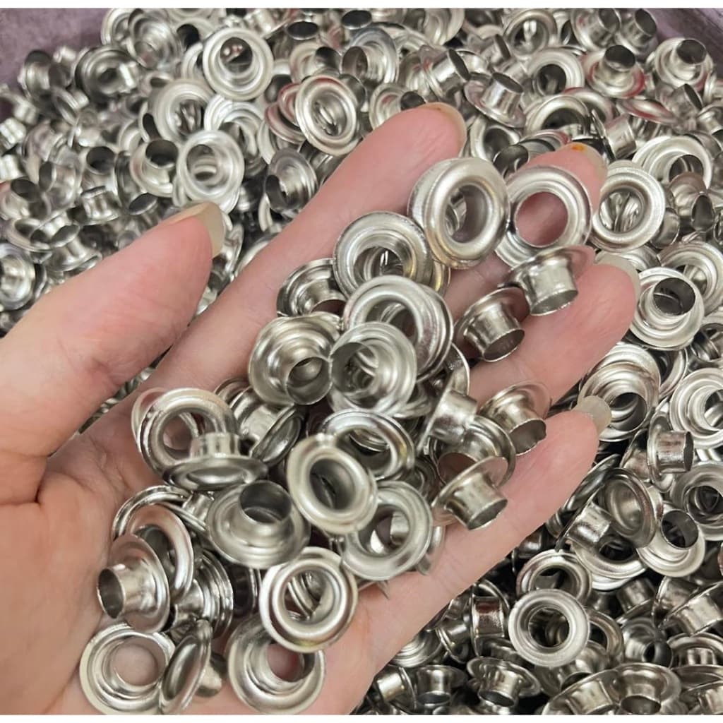 Khoen ore mắt cáo Khuy luồn oze Khuy đột bạt,khoen bạt Size 8mm, 10mm,12mm,14mm Bằng sắt xi Bịch 1kg Có long đền