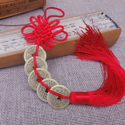 Dây 5 Đồng Xu Ngũ Đế. Dây đồng xu ngũ đế, dây đồng xu phong thủy chiêu tài lộc. Tiền xu Ngũ Đế (xâu 5 đồng xu) 1