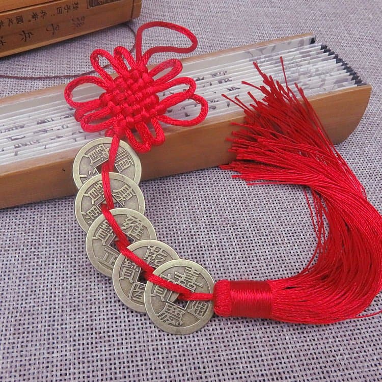Dây 5 Đồng Xu Ngũ Đế. Dây đồng xu ngũ đế, dây đồng xu phong thủy chiêu tài lộc. Tiền xu Ngũ Đế (xâu 5 đồng xu)