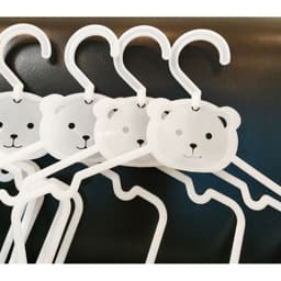 (COMBO 30 CÁI) Móc Nhựa Treo Set Quần Áo Trẻ Em, Mọc Màu Trắng Mặt Gấu Tiện Dụng 7
