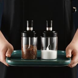 Lọ Thủy Tinh Đựng Gia Vị Kèm Muỗng 250ml 2