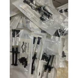 Com lỏng Nextcom FLow -Phủ cùi răng dùng trong NK( giá 1tuyp) 4