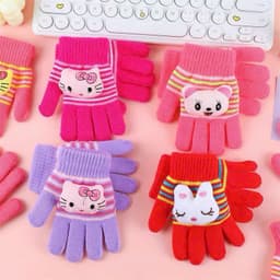 Găng tay len đính gấu bông đáng yêu cho bé 3