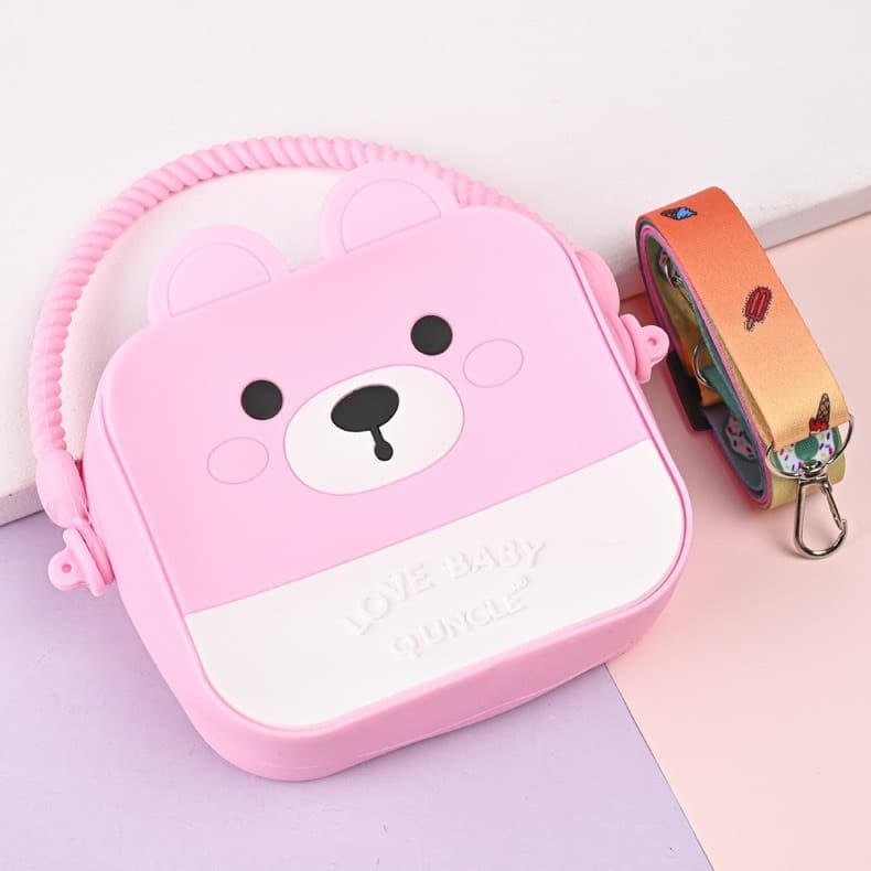 Túi xách silicon trung hình gấu dâu 2 trong 1 cầm tay đeo chéo thời trang đựng bao bì lì xì, mỹ phẩm