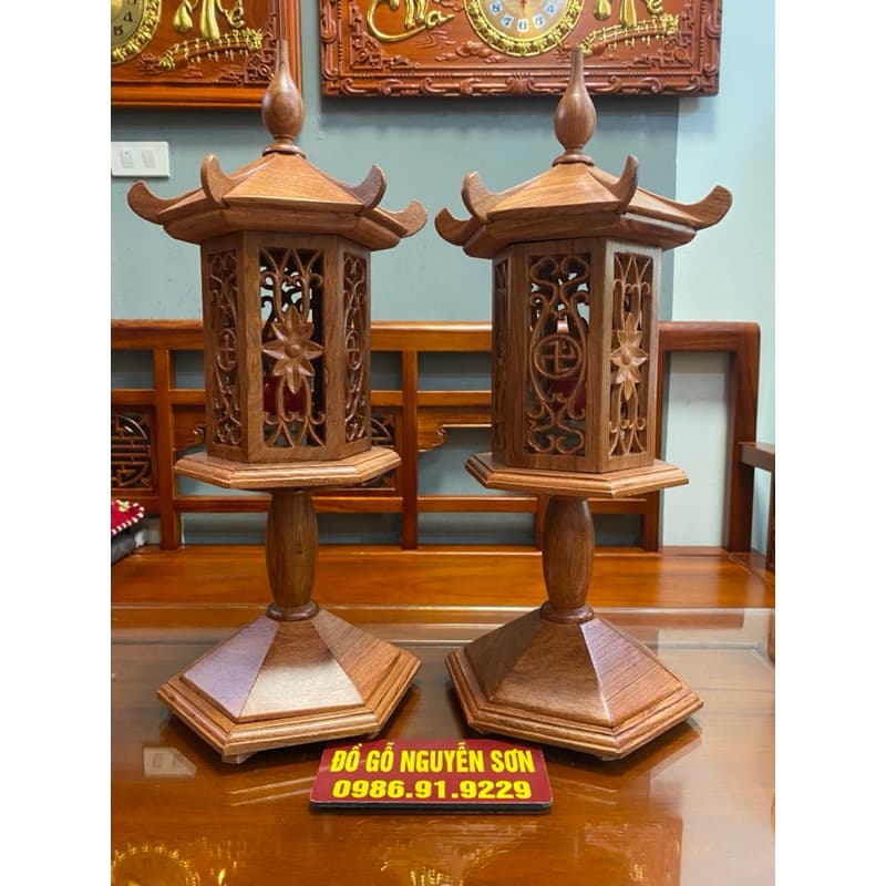 Đèn thờ gỗ hương trang trí bàn thờ đón Tết