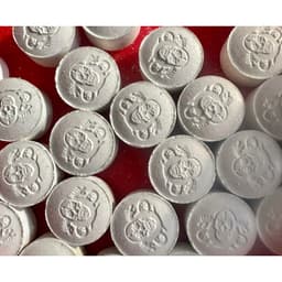 BÒ CẠP MỸ STRONG HEALTHY - VIÊN ĐÁ NÂU COBRA KING - VIÊN ĐÁ KẸO ĐẦU LÂU CHO GÀ - VIÊN ĐÁ NHỘNG ĐỎ MỸ CHO GÀ 5