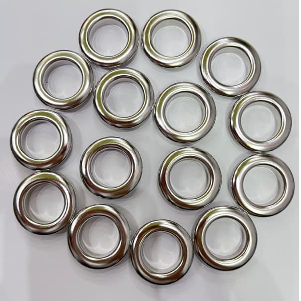 Khoen mắt cáo, khoen ore 20mm. Bằng thau không gỉ loại dày, màu Bạc