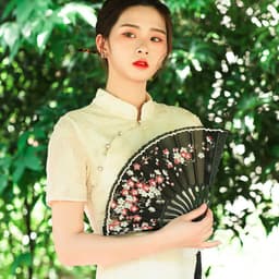 Quạt xếp HOA ĐÀO TRONG GIÓ nan nhựa nhiều màu hồng đen đỏ phong cách cổ trang tập múa 3