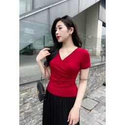 Áo Thun Nữ Cổ Tim Nhún Eo Evalover – Dáng Ôm Vải Cotton Nhật Mềm Mịn Co Giãn 4 Chiều 3