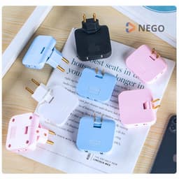 Ổ cắm chia điện 2500W xoay 180 độ 2 phiên bản chân tròn dẹt với màu đen trắng xanh hồng 9