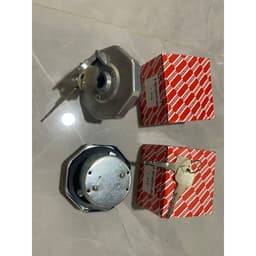 nắp bình dầu ISUZU 5 tấn NQR,NPR,NMR và isuzu FRR 2