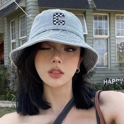 Mũ Cao Bồi Vành Rộng Che Nắng In Chữ C Chữ R. Nón Thời Trang Mùa Hè , Phong Cách Cho Nữ 3