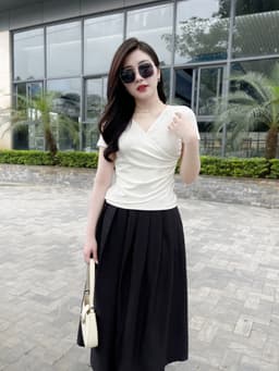 Áo Thun Nữ Cổ Tim Nhún Eo Evalover – Dáng Ôm Vải Cotton Nhật Mềm Mịn Co Giãn 4 Chiều 11