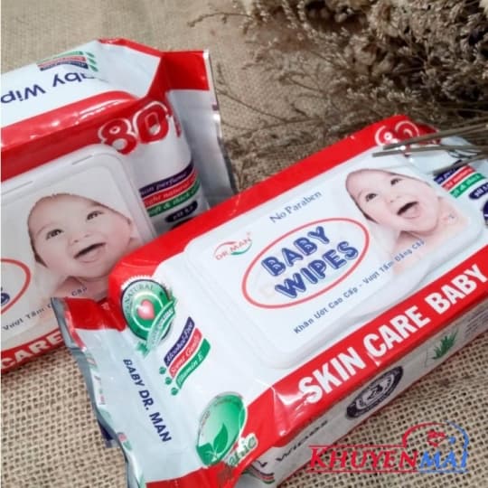 Khăn Giấy Ướt Baby Wipes 80g và Gấu Dâu Nhỏ 125g 19x16cm. LKP