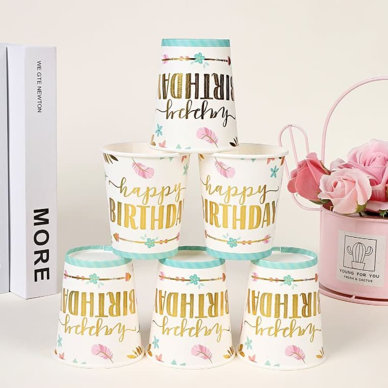 Set 10 cốc, đĩa và ống hút họa tiết hoa lá trang trí sinh nhật