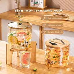 Bình Thuỷ Tinh Đựng Nước Có Vòi Cao Cấp Hoạ Tiết Hoạt Hình Dễ Thương Có Nắp Đậy Tặng Kèm Kệ Gỗ 2,6L Và 3,5L_M55 1