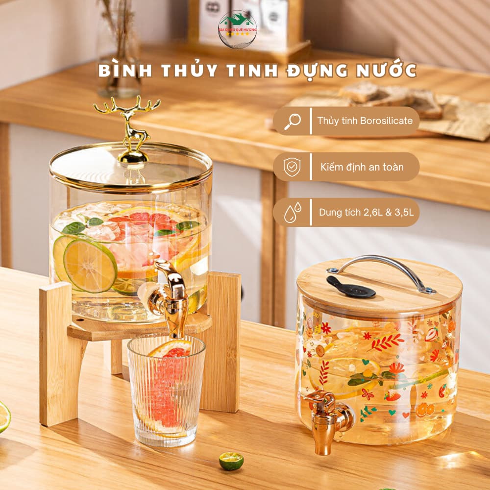 Bình Thuỷ Tinh Đựng Nước Có Vòi Cao Cấp Hoạ Tiết Hoạt Hình Dễ Thương Có Nắp Đậy Tặng Kèm Kệ Gỗ 2,6L Và 3,5L_M55