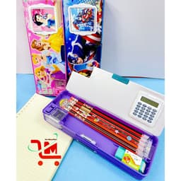Hộp Bút Nhựa Hít Có Máy Tính/ Hộp Đựng Viết/  2 Ngăn Có Gọt Bút Chì và Máy Tính, Màu Sắc Đẹp (Giao Mẫu Ngẫu Nhiên) 3