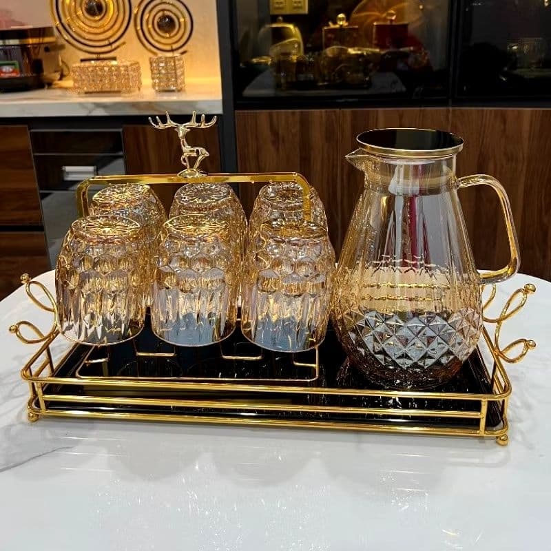 Bình Thủy Tinh Chịu Nhiệt 1.5L Có Quai Cầm, Nắp Inox, Họa Tiết Dập Nổi 3D Sang Trọng,Bình Đựng Nước, Trà, Nước Trái Cây