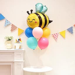 Trụ kèm bóng hình chủ đề ong vàng, bóng hình chủ ong vàng tone vàng nổi bật cho bé siêu xinh 1