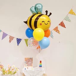 Trụ kèm bóng hình chủ đề ong vàng, bóng hình chủ ong vàng tone vàng nổi bật cho bé siêu xinh 3