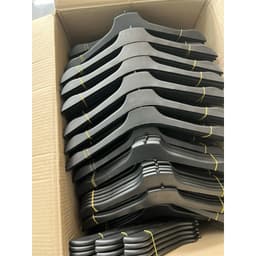 combo 100 móc nhựa nữ giá rẻ (móc dẹt) 2