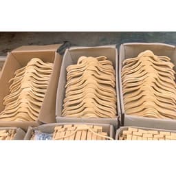 (COMBO 20-30-40-50 CÁI) Móc nhựa treo quần áo màu vàng 38cm tiện dụng 4