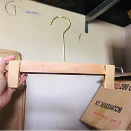 (COMBO 10 CÁI) Móc Kẹp Quần Gỗ Thông Má Kẹp Nhựa, Móc Treo Quần Áo Bằng Gỗ 2