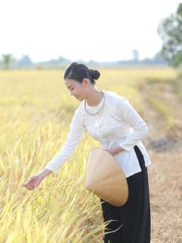 Bộ Áo Bà Ba Gấm Trắng - Có bộ bà ba Bigsize- may sỉ bà ba toàn quốc - May bộ bà ba theo yêu cầu 2