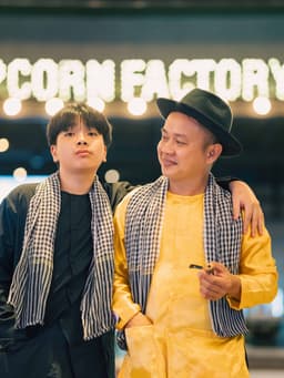 Bộ bà ba phối áo phi vàng đồng quần phi đen 2
