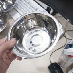 Chậu sâu chất liệu inox siêu dày đủ size 18 - 40cm. Thau inox sâu lòng có viền cầm tay tiện lợi 7
