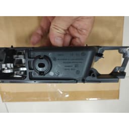 Tay mở cửa trong Chevrolet Captiva 06-15 Giá bán tính 1 cái 3