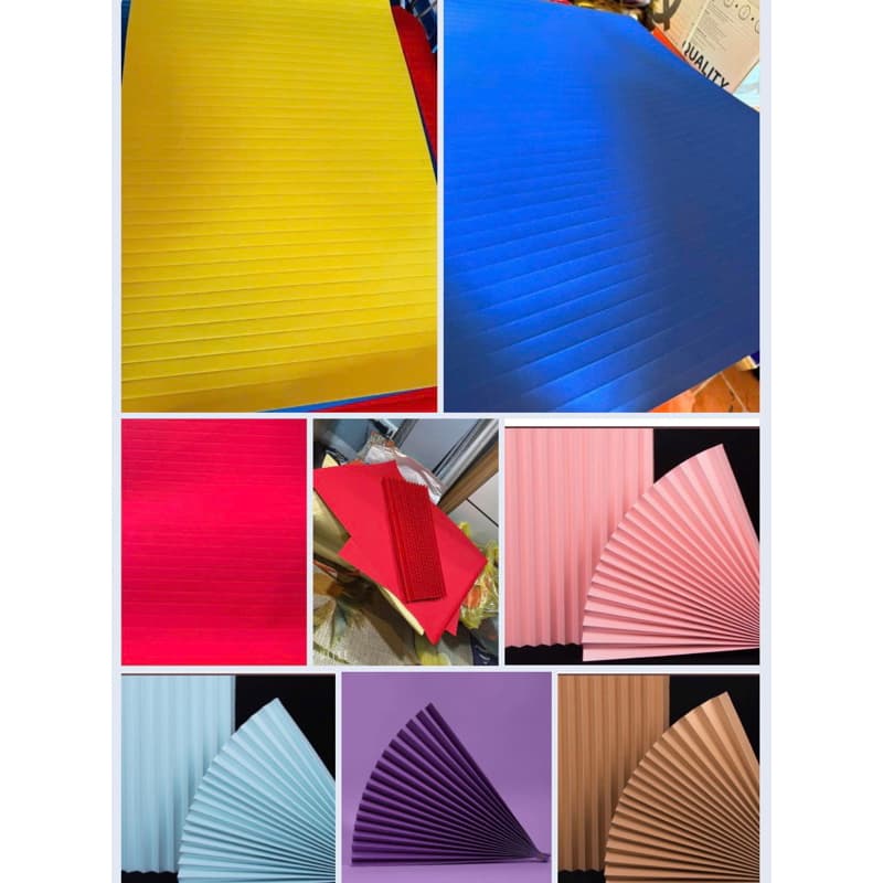 Giấy gấp quạt màu đỏ nhung, màu hồng, xanh, màu vàng có nếp dập sẵn
