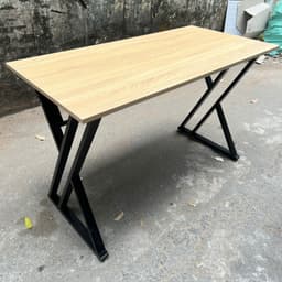 Bàn làm việc chân chữ X mặt gỗ MDF 1