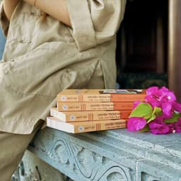 Sách - Chuyện Trong Nhà, Làm Con Hiếu Hạnh - Quán Như - Vĩnh Nghiêm Books 7