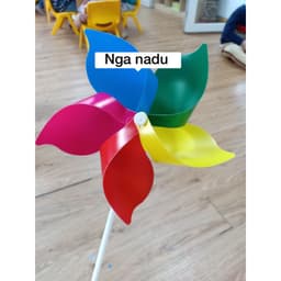 Combo 50 cái/100 Chong chóng hoa 5 cánh 5 màu khai giảng,,trang trí lớp học 2/9,khu du lịch,vui chơi,quán cà phê,trà sữa 5