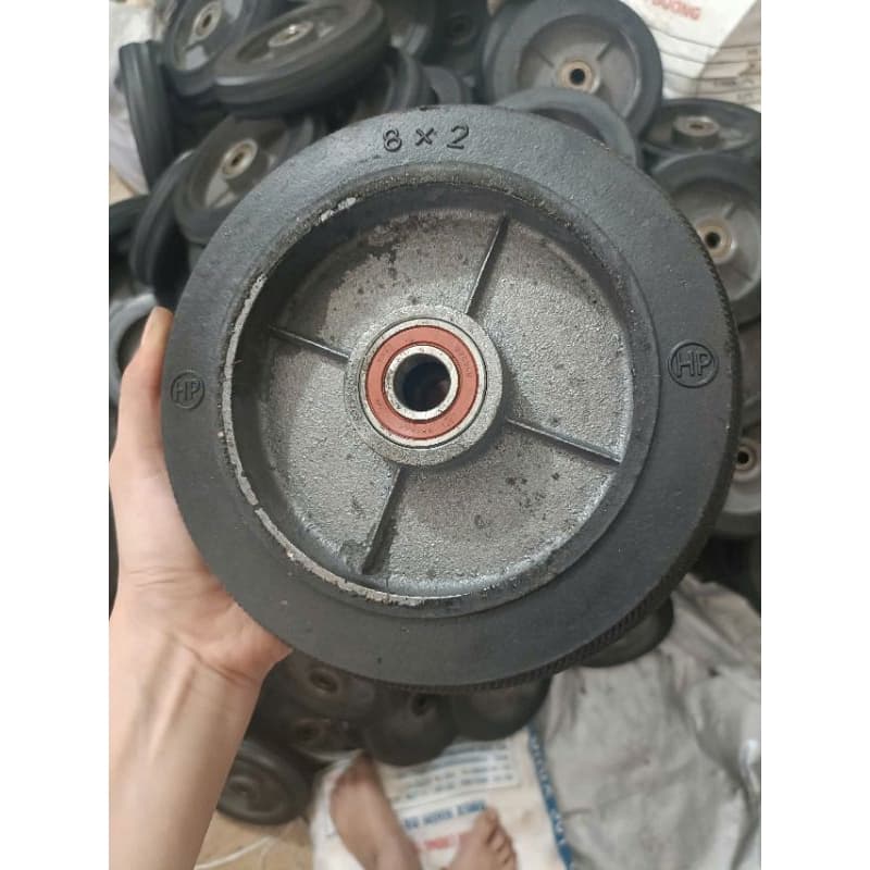 [KKTHN] Bánh Cao Su Gang Đúc Siêu Tải Trọng Đường Kính 20cm