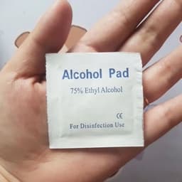 Bông Tẩm Cồn Alcohol pad hộp 100 miếng, Sát Khuẩn, Tiệt Trùng Nail Bảo An 4