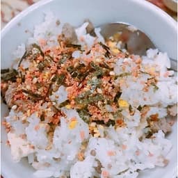 Gia Vị Rắc Cơm Hello Kitty Nhật Bản 100g (5g x 20 Gói) – Gia Vị Ăn Dặm Cho Bé 5